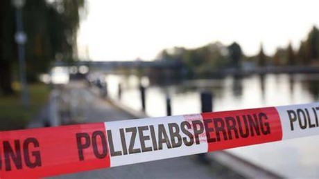 Mord mit Lanze in Bremen: 22-jähriger Täter noch immer auf freiem Fuß!