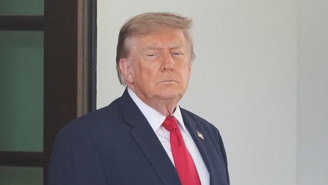 Trump droht Netanjahu: Sofortiger Truppenabzug aus Syrien und Libanon gefordert!