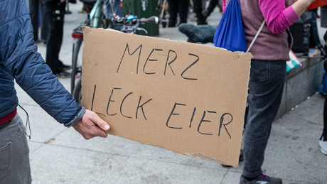 Skandal um Jugendwort: “Mehrzweckeier” von der Abstimmung gestrichen – Zensur bei Jugendwort-Wahl 2024!