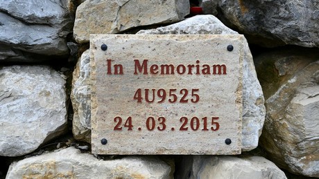 Skandal um Germanwings-Absturz: Angehörige fordern Millionen-Schmerzensgeld von Deutschland
