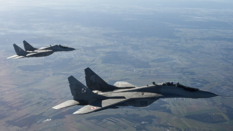 Alarm an der Ostgrenze: Polens Kampfjets steigen nach Explosionen in der Ukraine auf