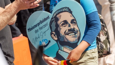 AfD auf Höhenflug: CDU stürzt in Sachsen-Anhalt weiter ab!