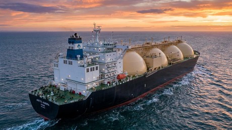 Europäer leeren Russlands LNG-Lager: Kompletter Vorrat vor Verbot weggekauft!