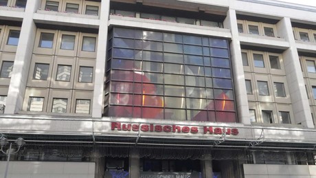Skandal-Idee aus Berlin: SPD-Mann will Vonovia enteignen und „Russisches Haus“ bauen!