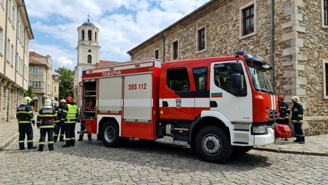 Feuerinferno in Bulgarien: Munitionslager einer Waffenfabrik explodiert