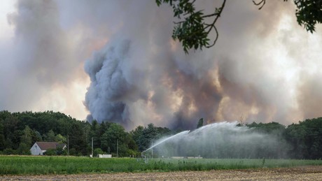 Moskau kontert: Russland weist absurde Brandstifter-Theorien zu Frankreichs Flammeninferno scharf zurück