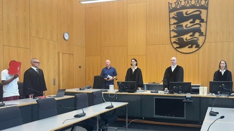 Messerattacken mit Toten und Verletzten: Gerichte verhängen lebenslange Haft oder Einweisung in die Psychiatrie
