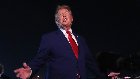 Trump im Visier der Justiz: Skandal um Frühzugang zu Börsen-Truths!