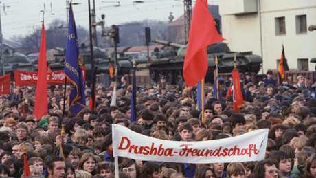 Zwischen Angst und Alltag: Als die Rote Armee Deutschland besetzte – Überlebensgeschichten aus erster Hand