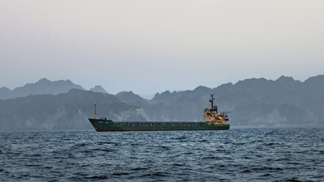 Iranische Maut an der Hormus-Passage: US-Banken drohen Millionen-Verluste – doch die Gebühr könnte legal sein