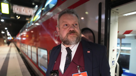 Chaos bei der Bahn: Gewerkschaft droht mit Streik – Sicherheit der Zugbegleiter in Gefahr!